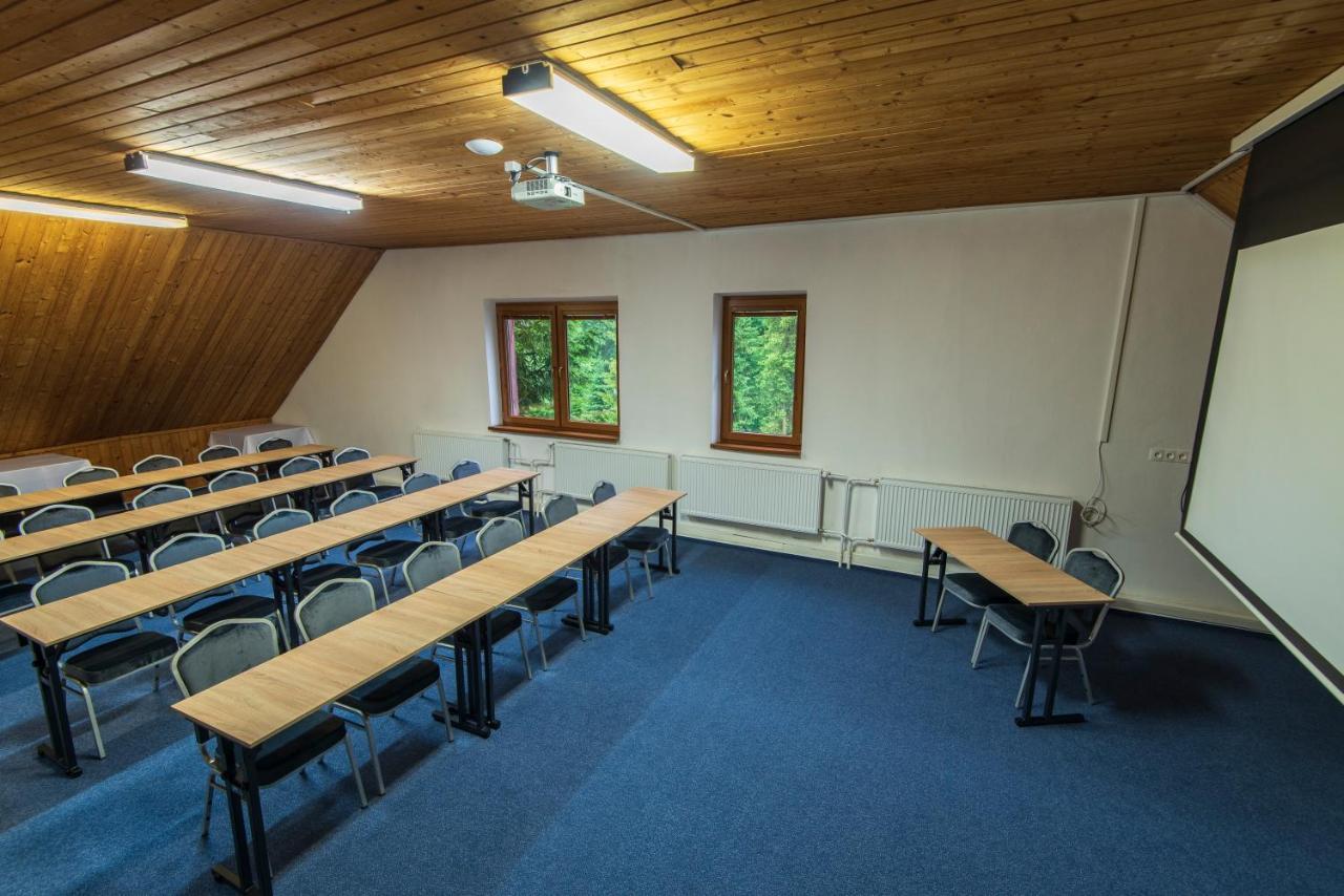 Sova Hotel&Restaurant Ždiar エクステリア 写真