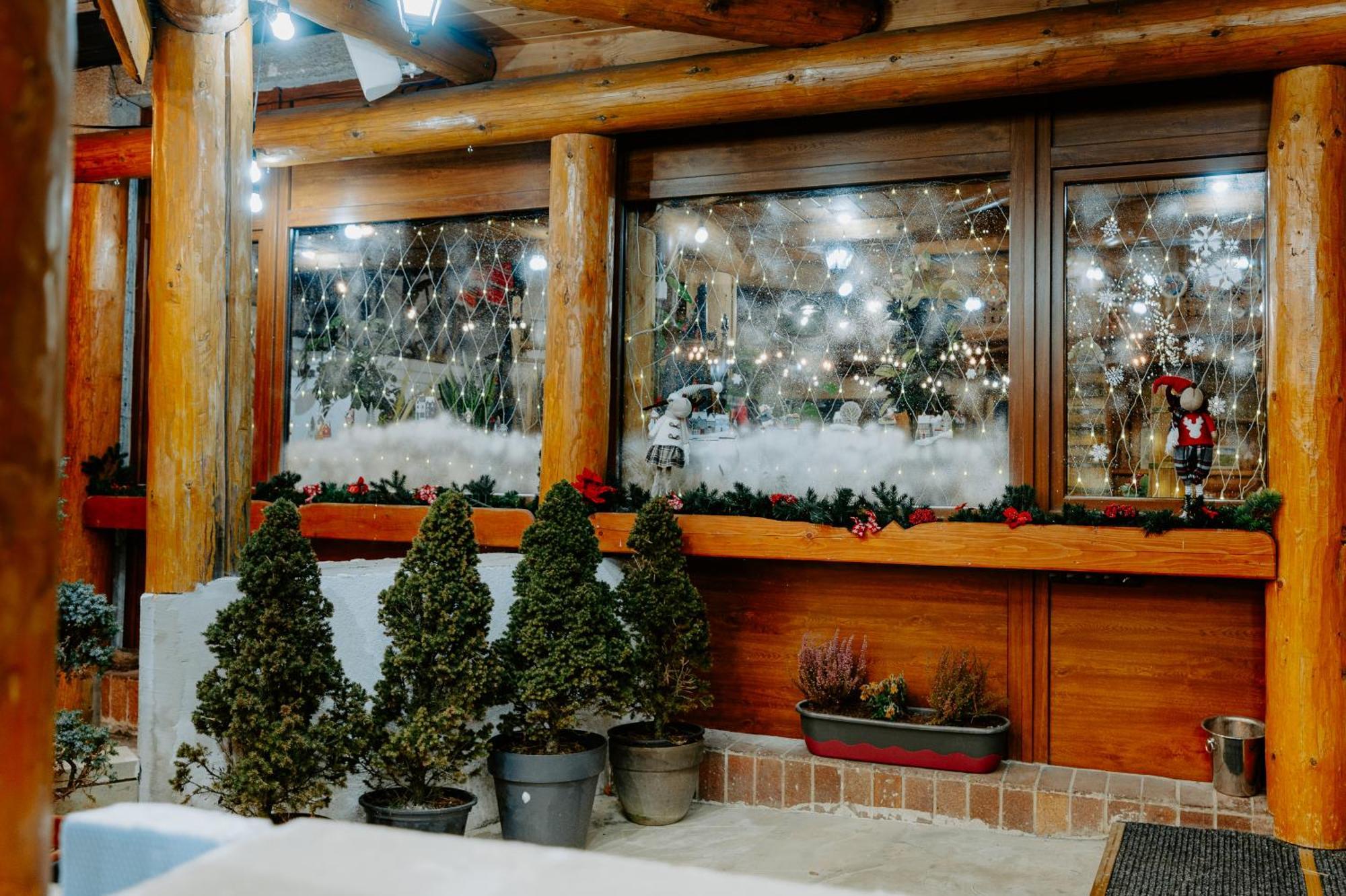 Sova Hotel&Restaurant Ždiar エクステリア 写真