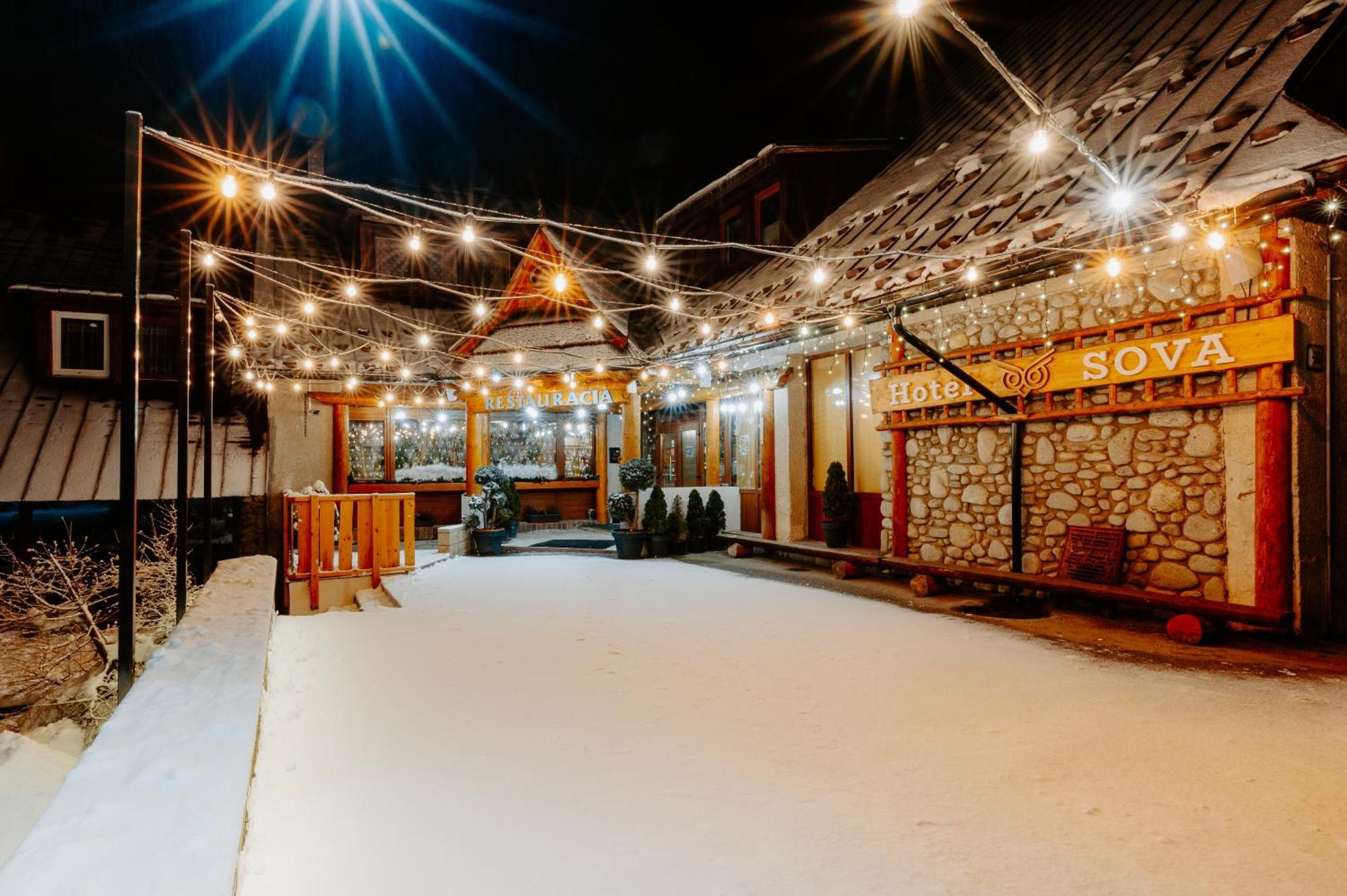 Sova Hotel&Restaurant Ždiar エクステリア 写真
