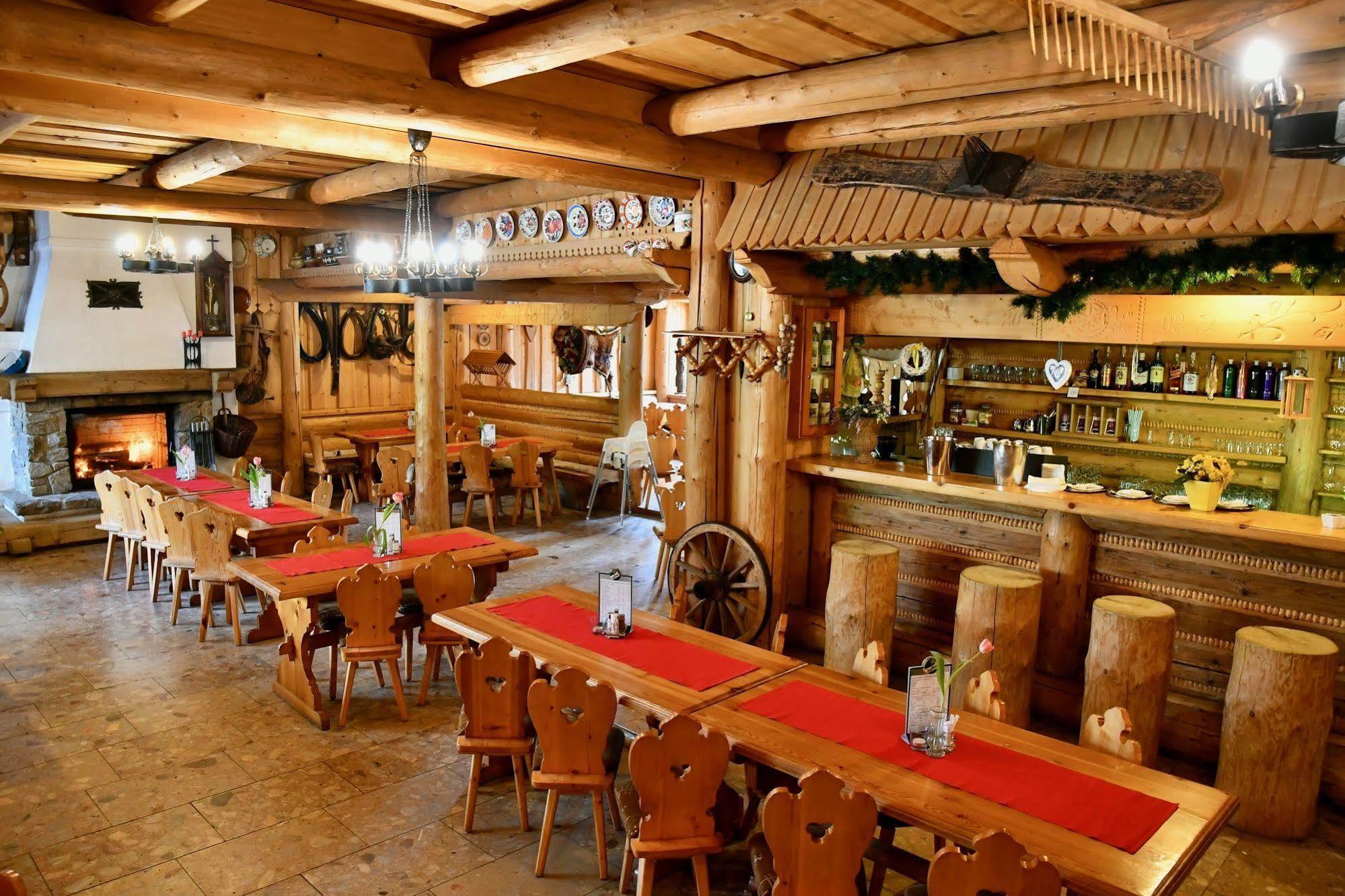 Sova Hotel&Restaurant Ždiar エクステリア 写真